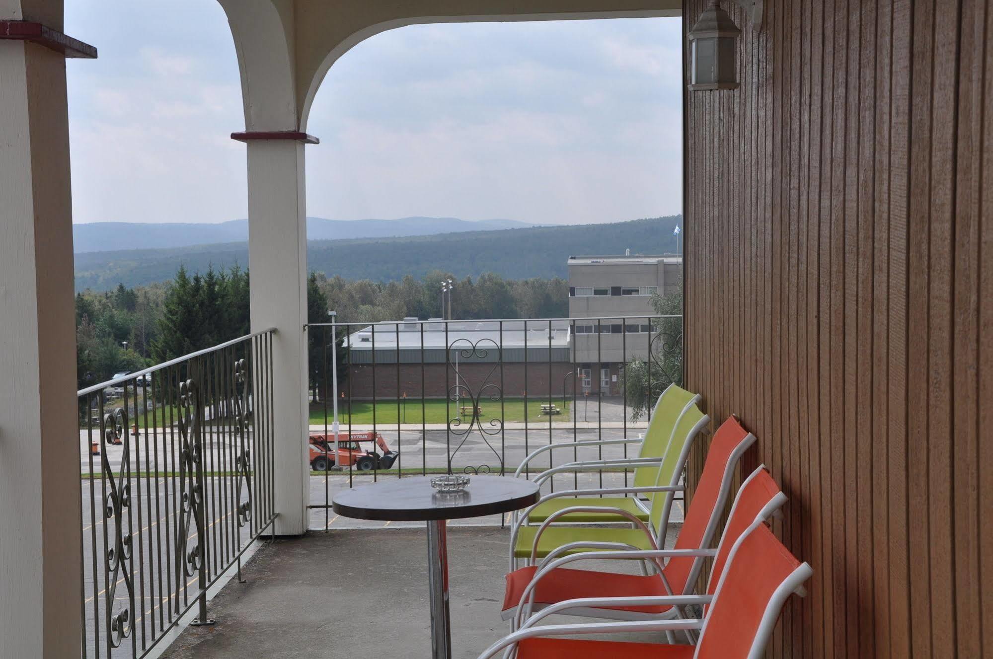 Hotel Le Chateau Lac-Megantic
